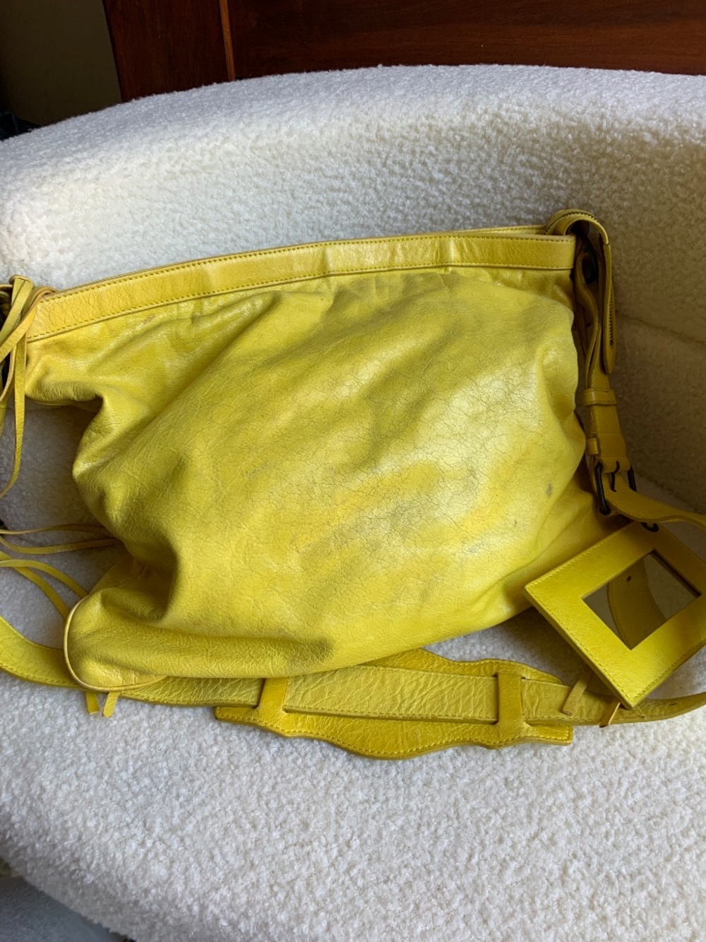 Authentic Balenciaga city Messenger Crossbody Bag - Picture 3 of 16